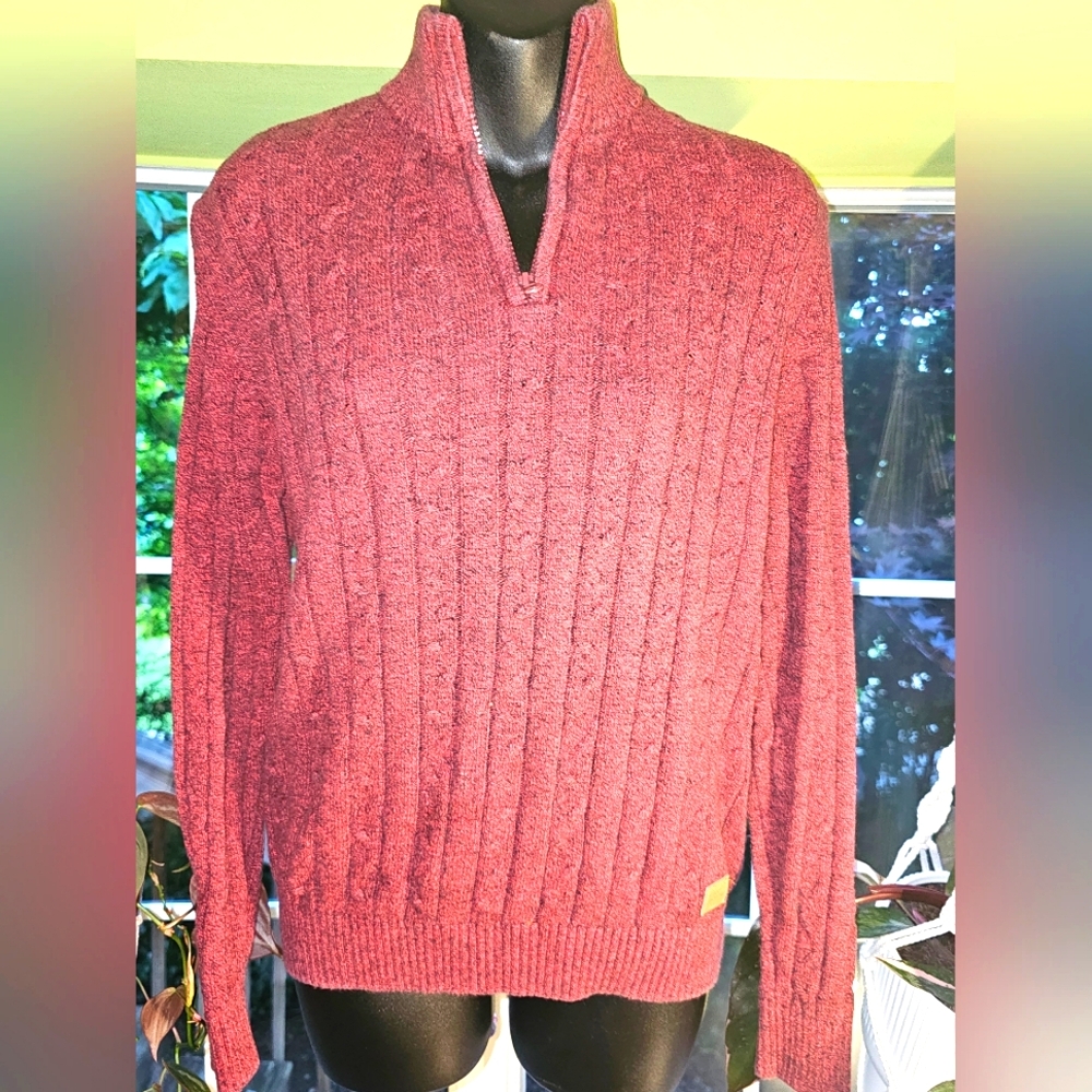 Boys sweater size 11/12